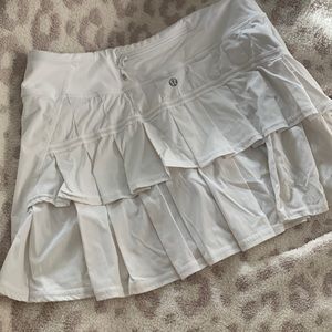 LULULEMON pleated ruffle tennis skort